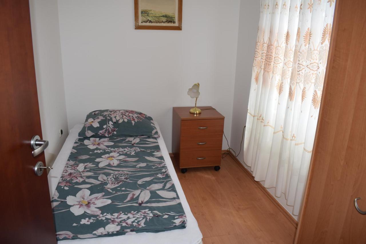 Esperanza Apartment بولا المظهر الخارجي الصورة