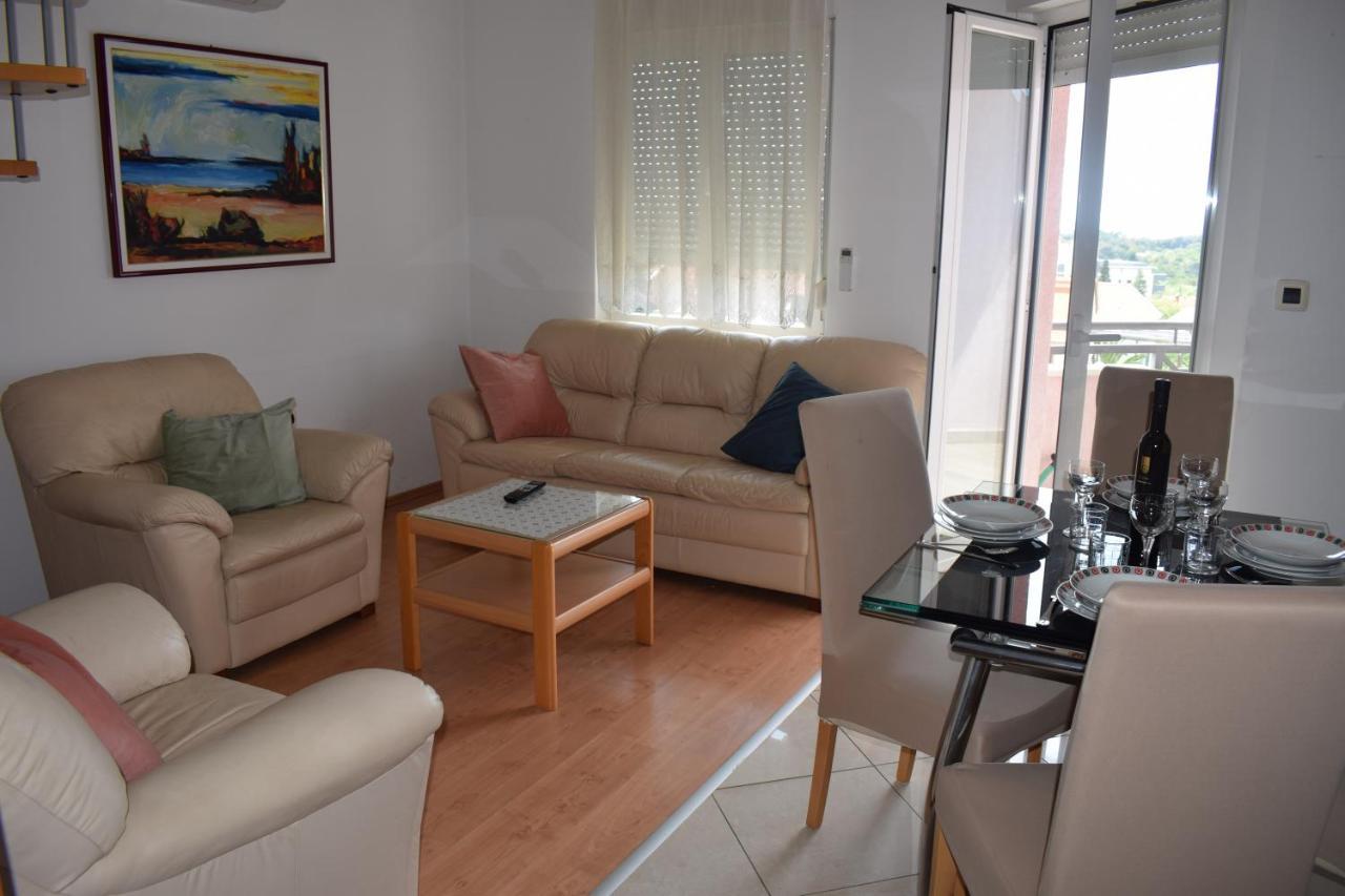 Esperanza Apartment بولا المظهر الخارجي الصورة