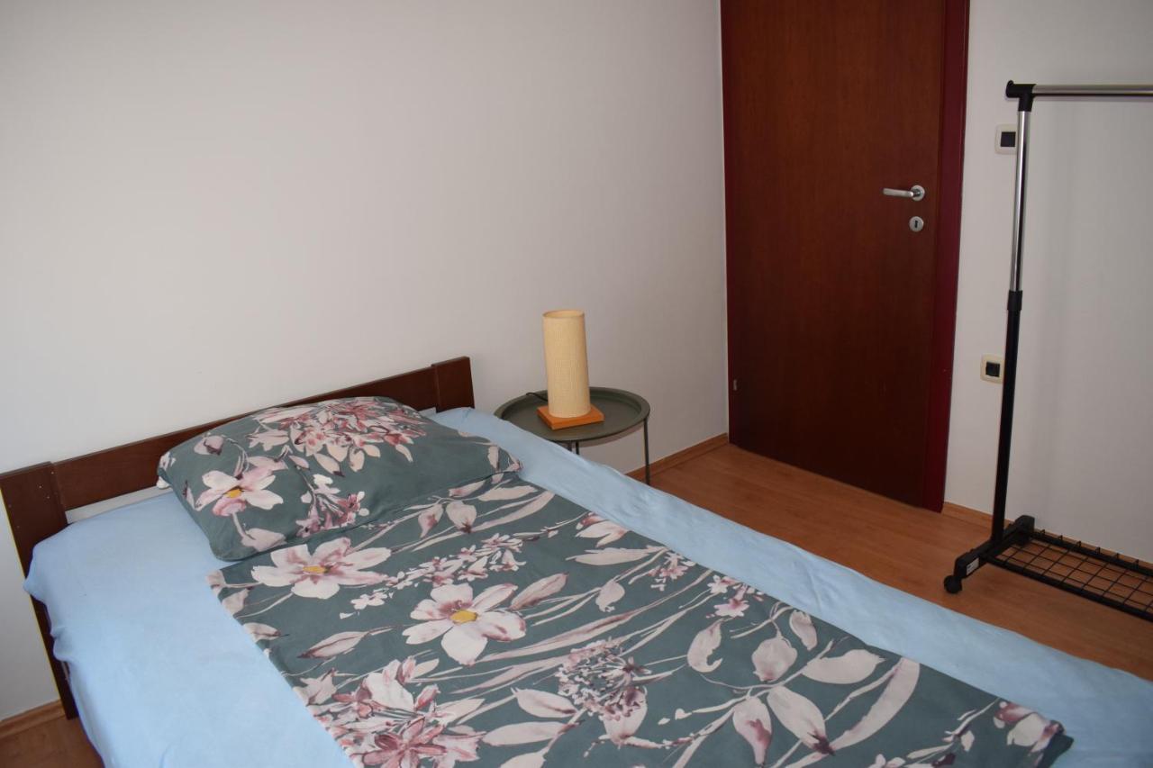 Esperanza Apartment بولا المظهر الخارجي الصورة